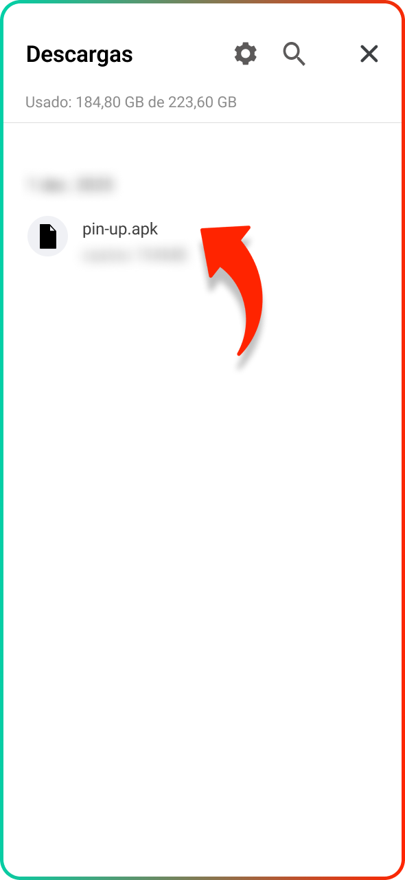 Localiza el archivo de la aplicación Pin-Up descargado en tu dispositivo.